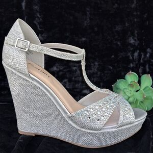 Jasmin Womens Silver Glitter Rhinestone T-Strap Wedge Size 8